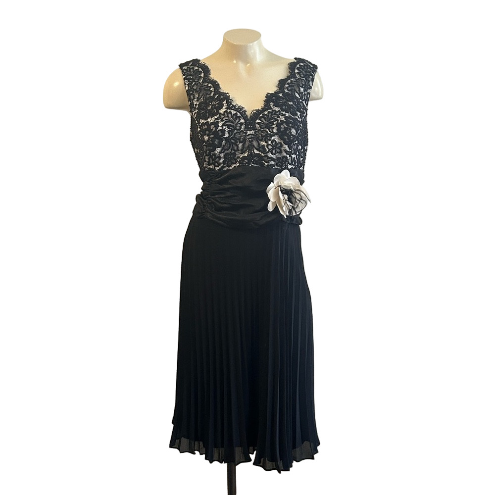 JS Boutique Black Silver Lace Sequin Pleated Cocktail Dress Size 14